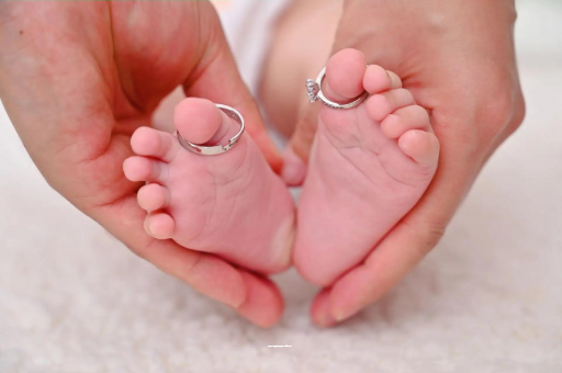 来宾孕妇六个月肚子多大